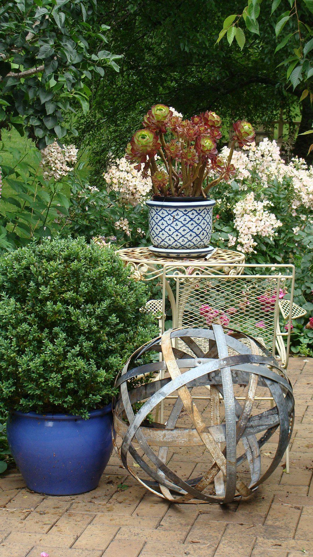 Steel Sphere Trellis