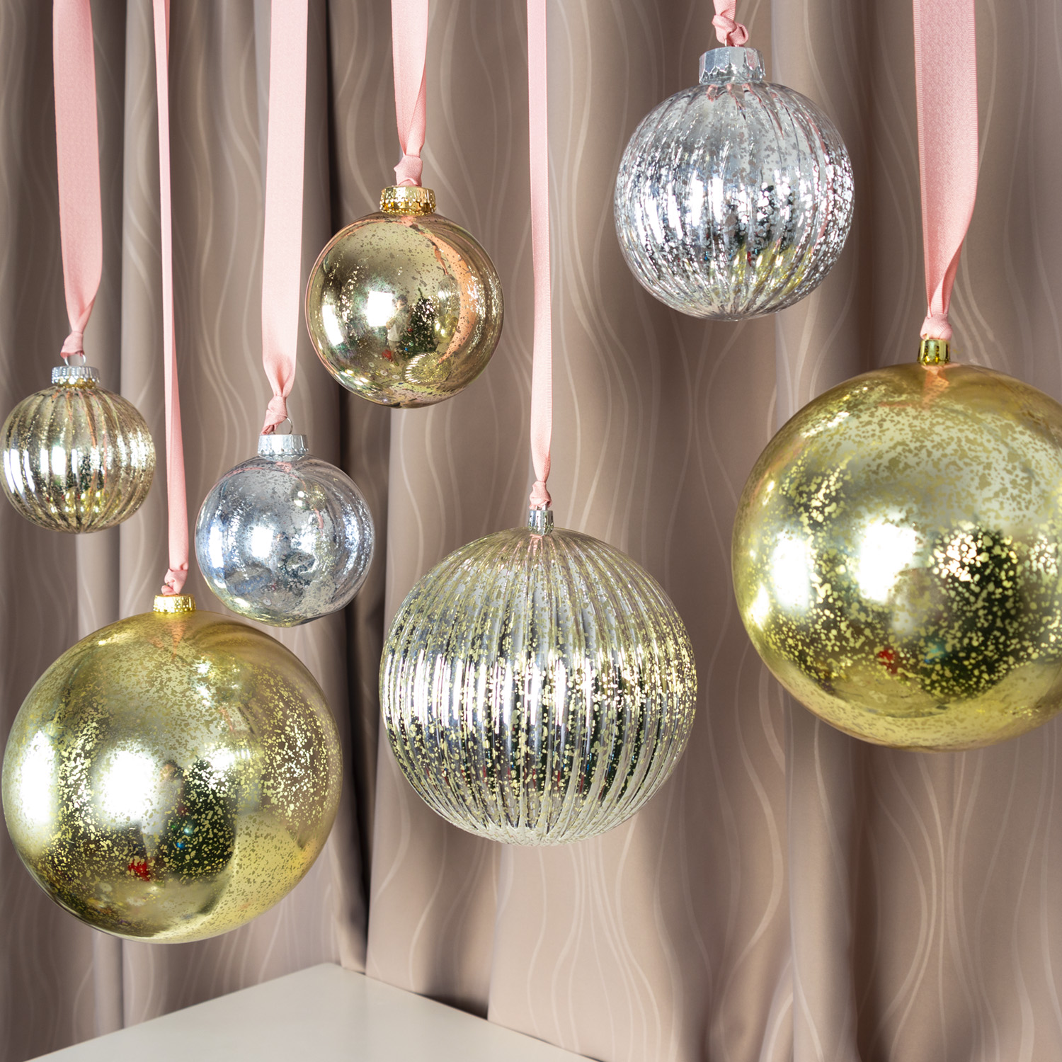 Christmas Tree Decorative Ball Rhinestone Glitter Baubles Balls Xmas
