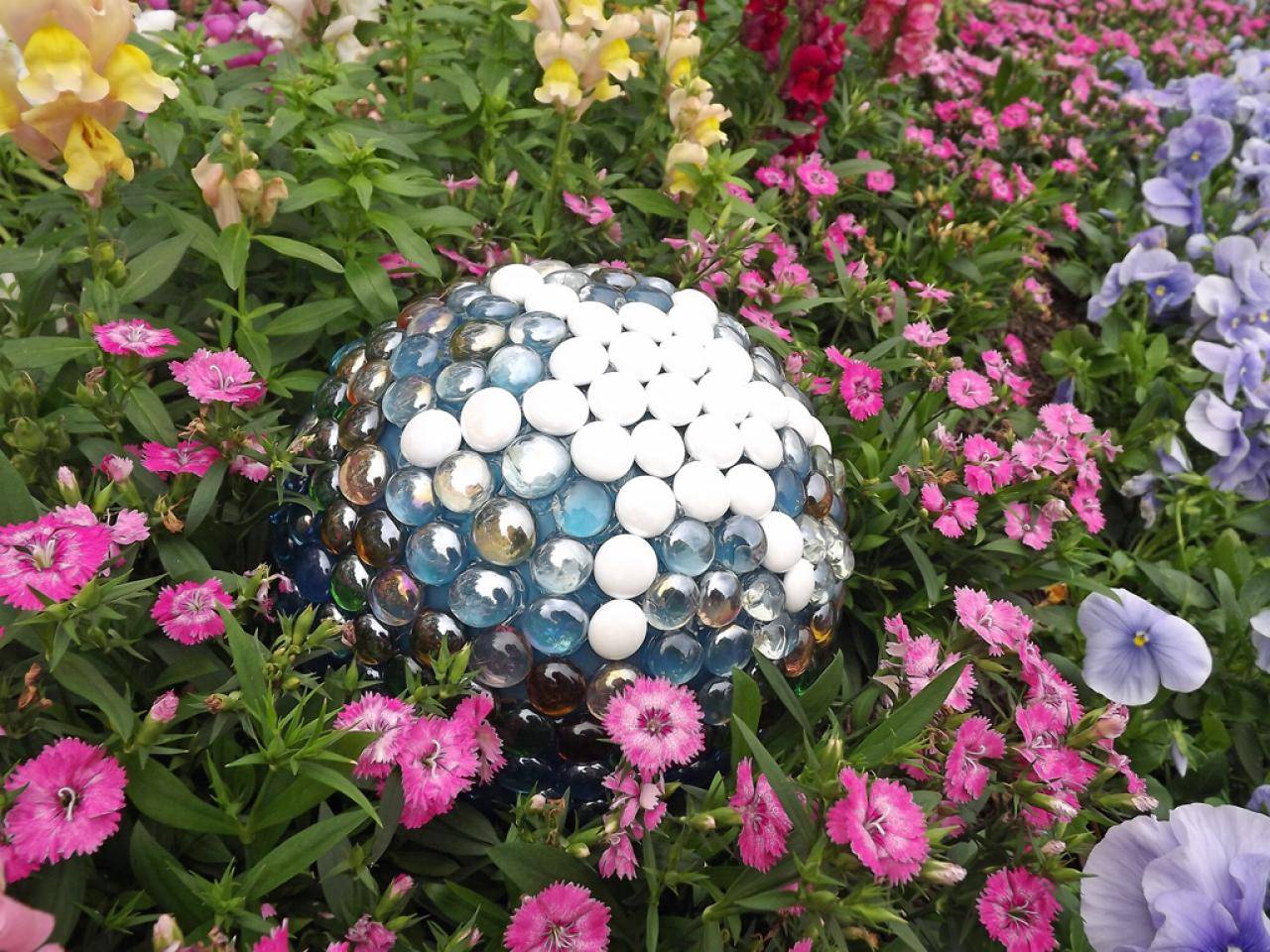 Sunnydaze Sunset Sky Gazing Globe Glass Garden Ball