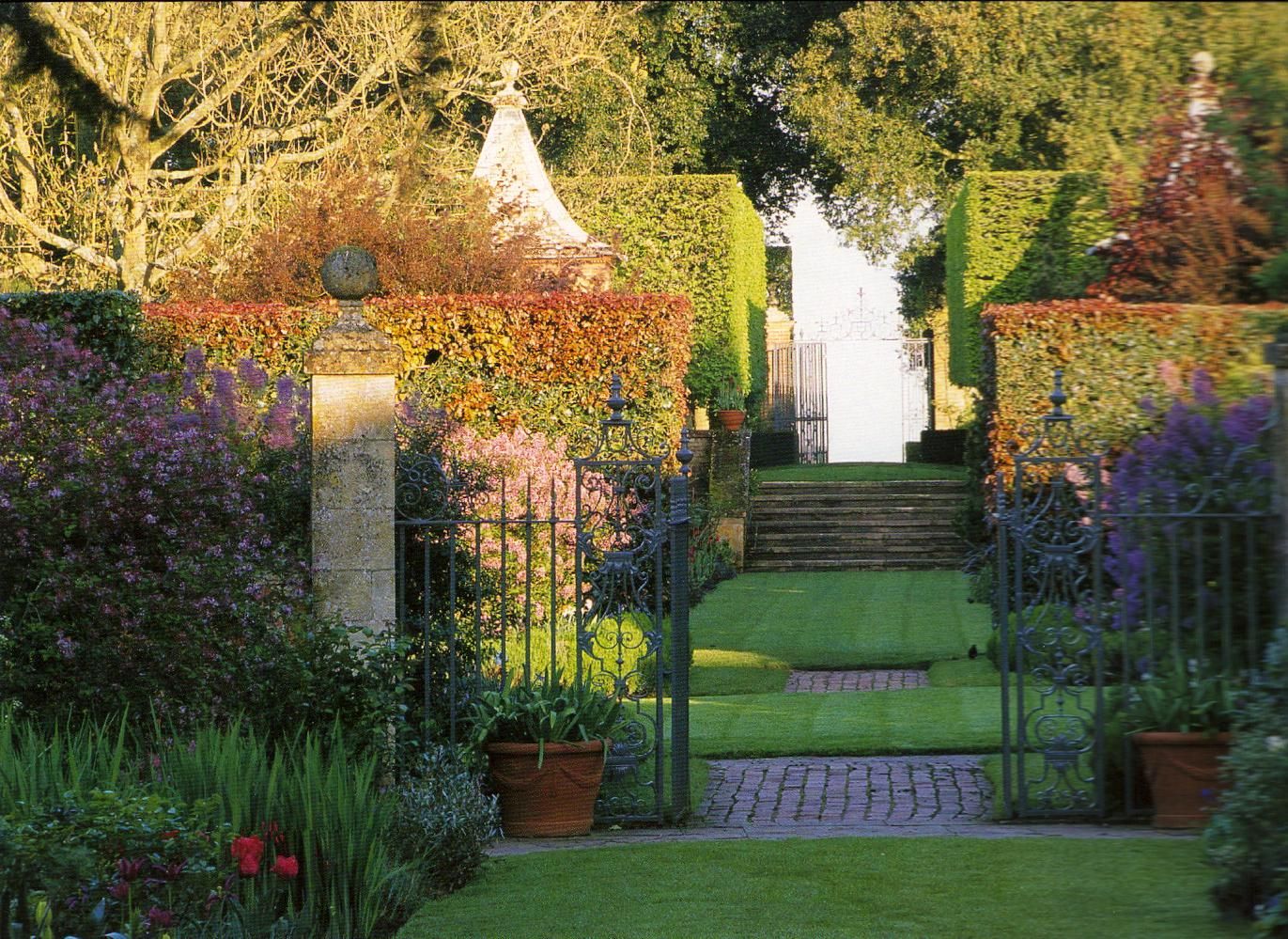 Secluded Parterre Garden
