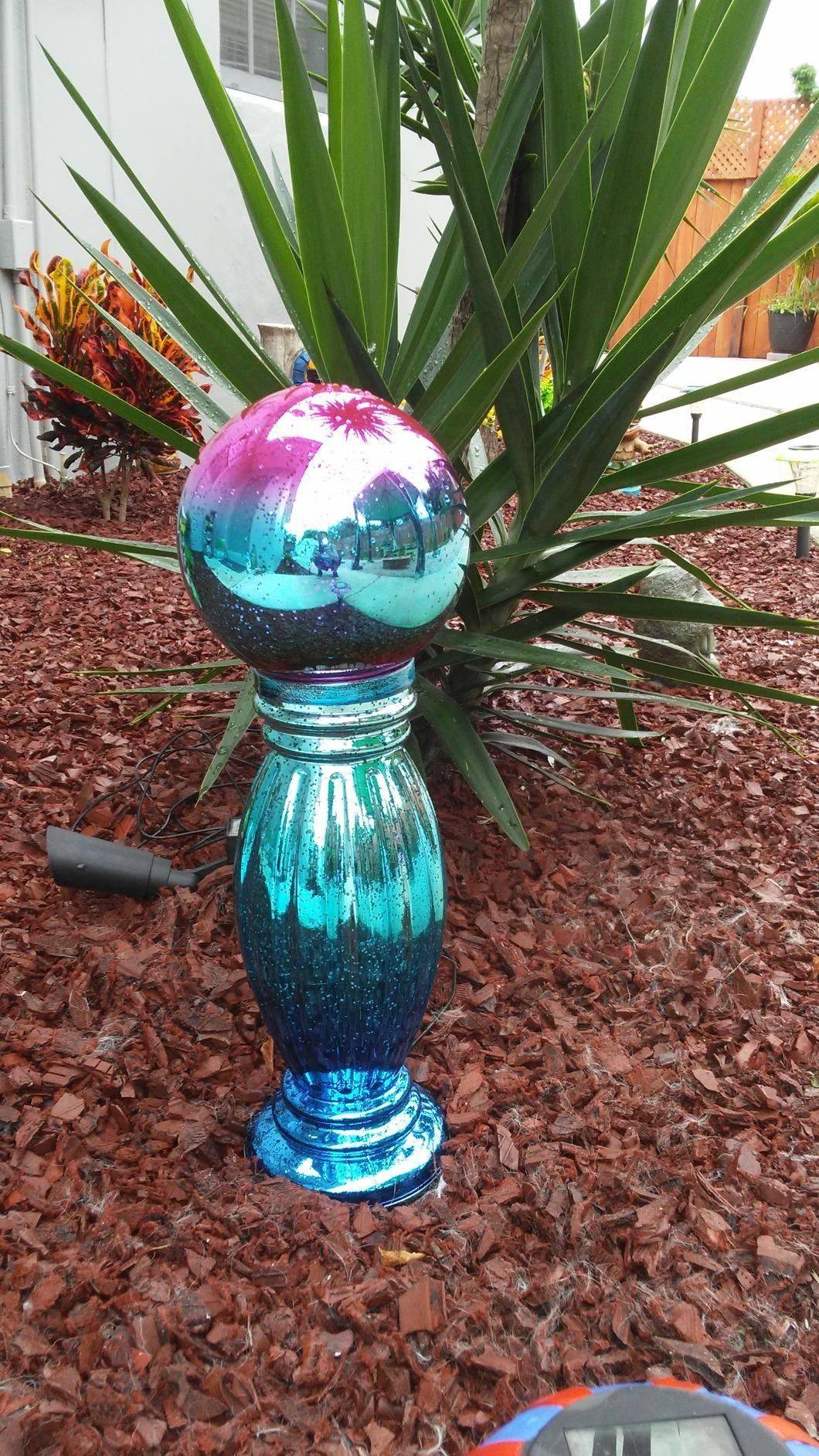 Dragonfly Crackle Glass Solar Lighted Garden Globes
