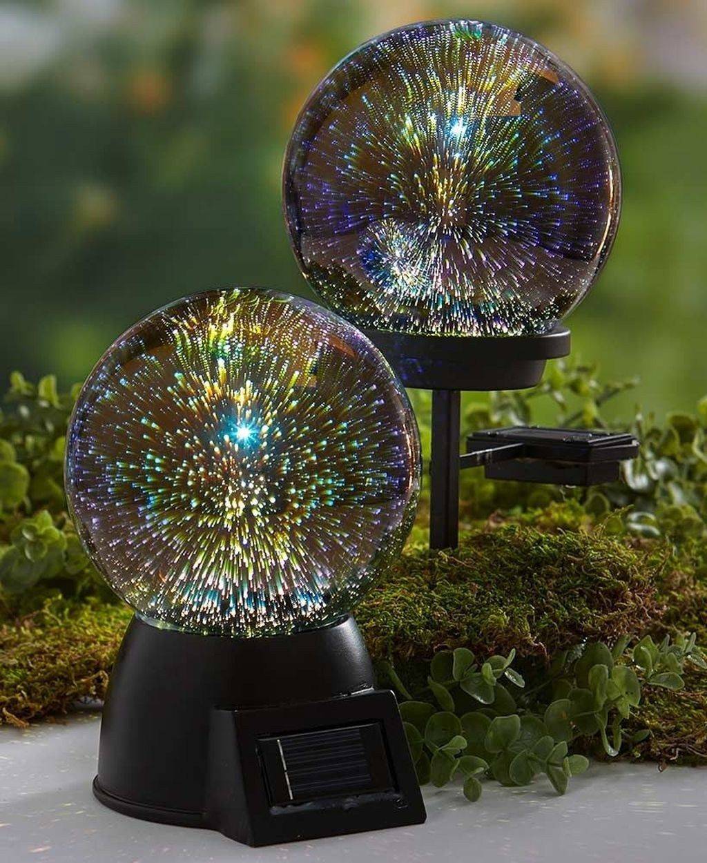 Mosaic Americana Solar Gazing Ball
