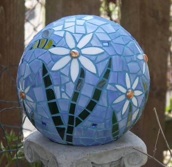 Beautiful Diy Garden Ball Decor Ideas