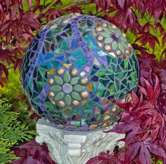 Mosaic Globe Garden Globes