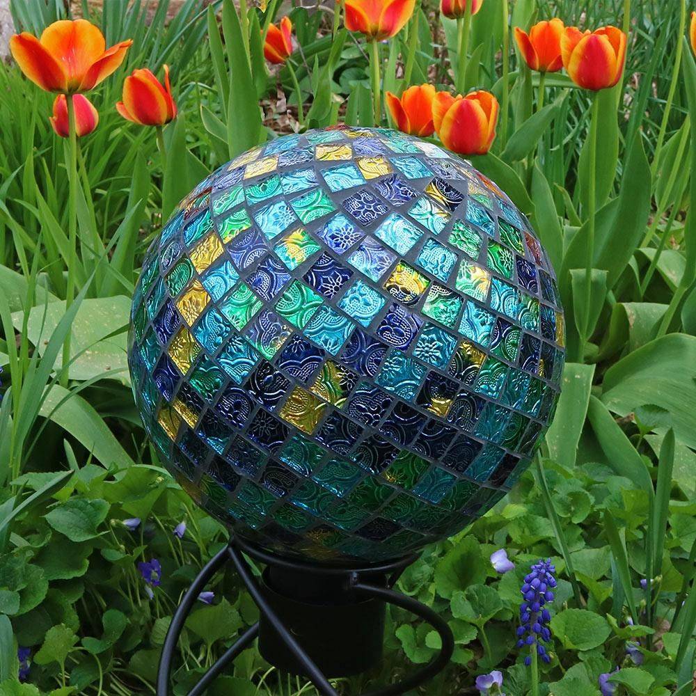 Multicolor Solar Crackle Garden Globe