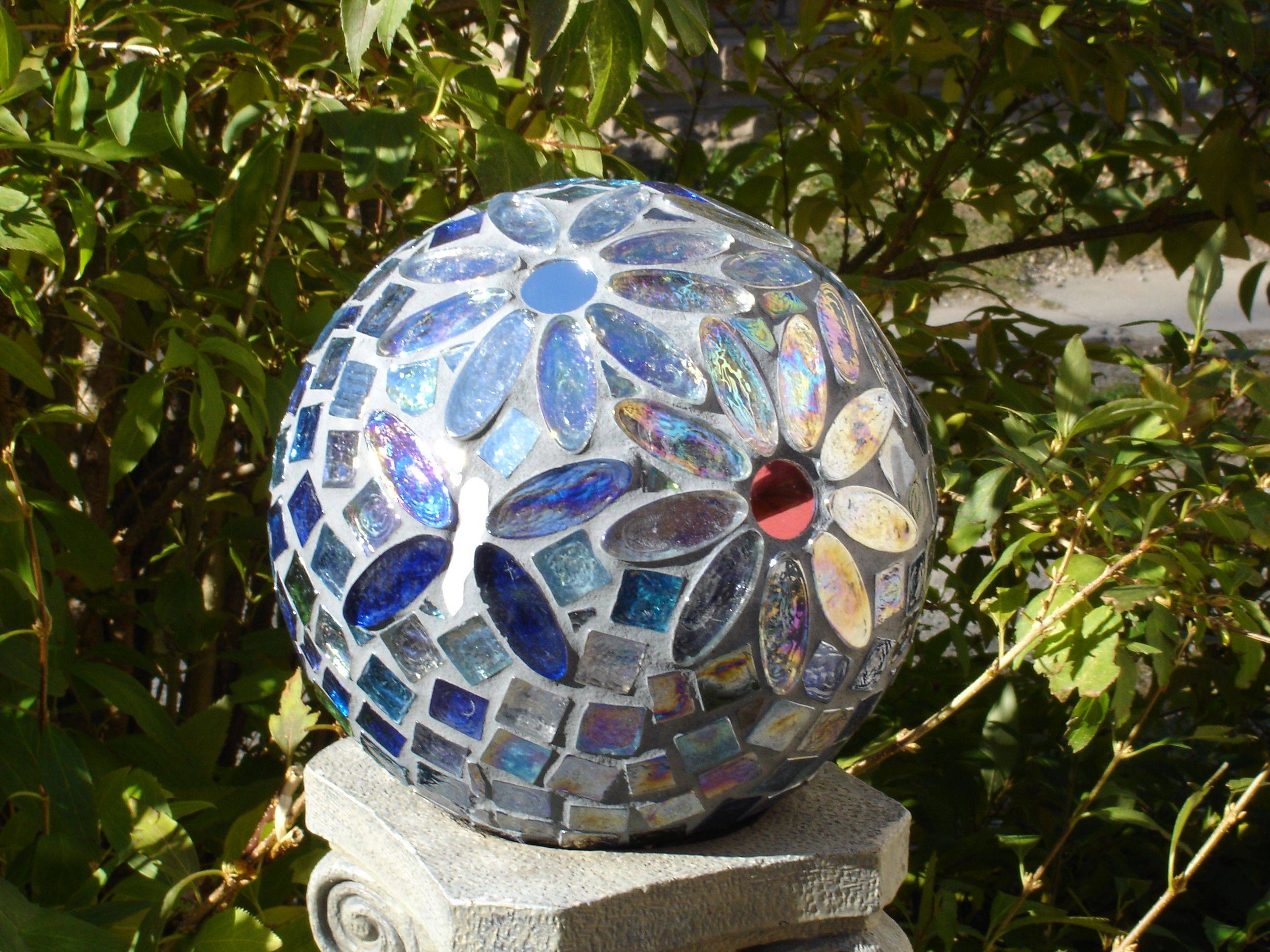 Beautiful Diy Garden Ball Ideas