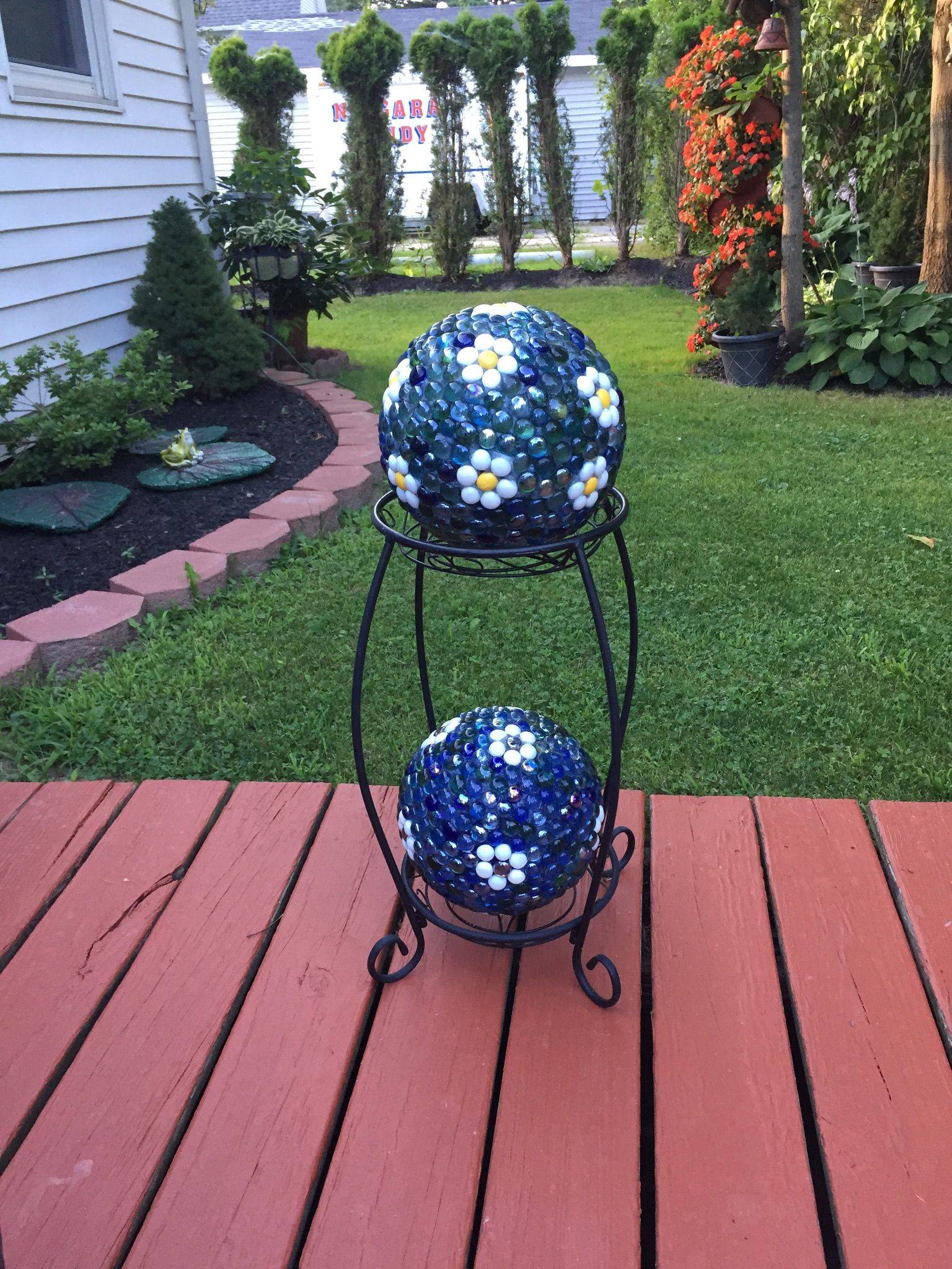 Ball Garden Globe