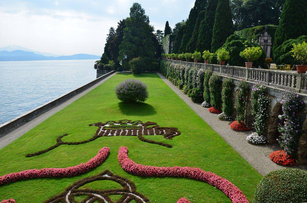 Isola Bella Garden Garden