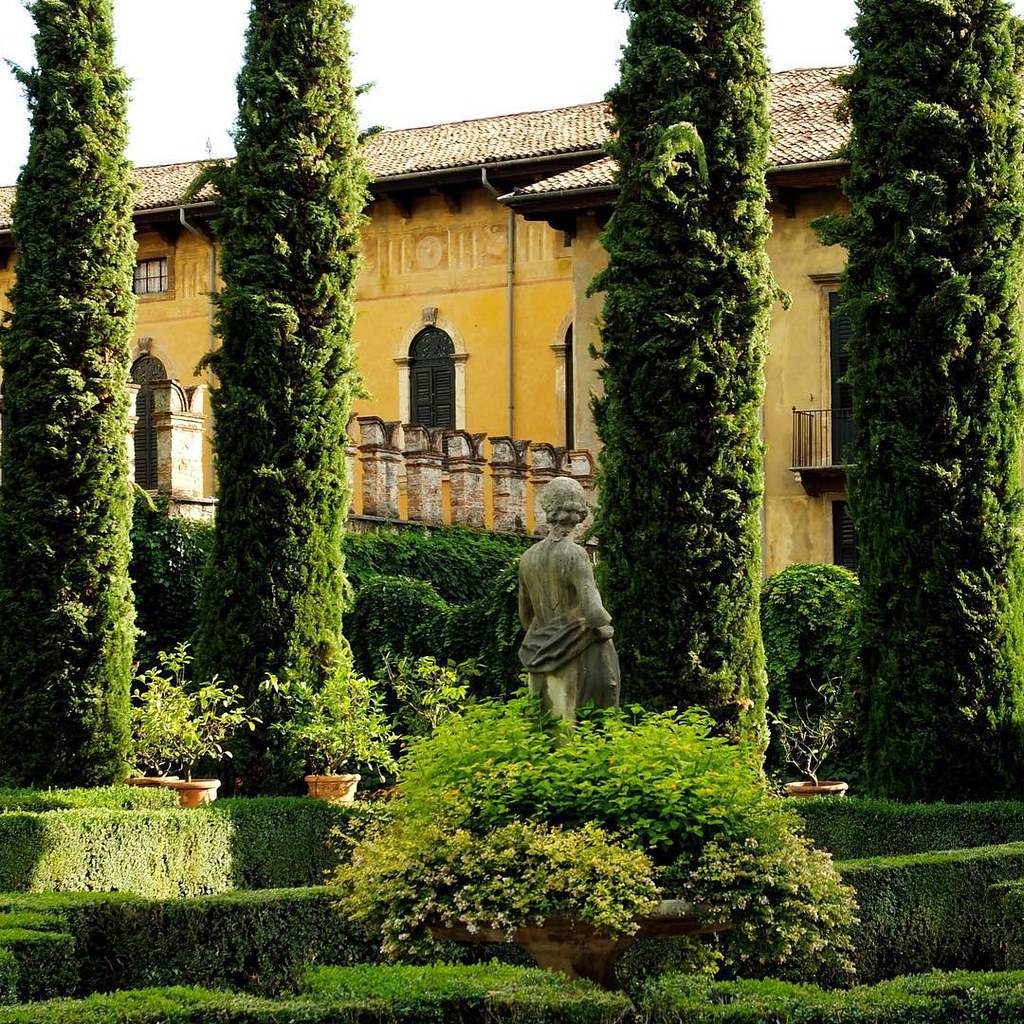 The Giusti Garden