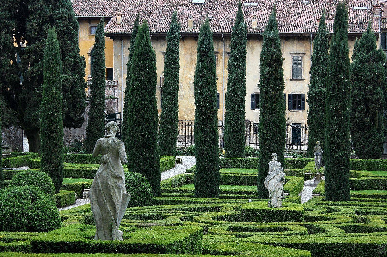 Verona Giardino Giusti Romantic Garden