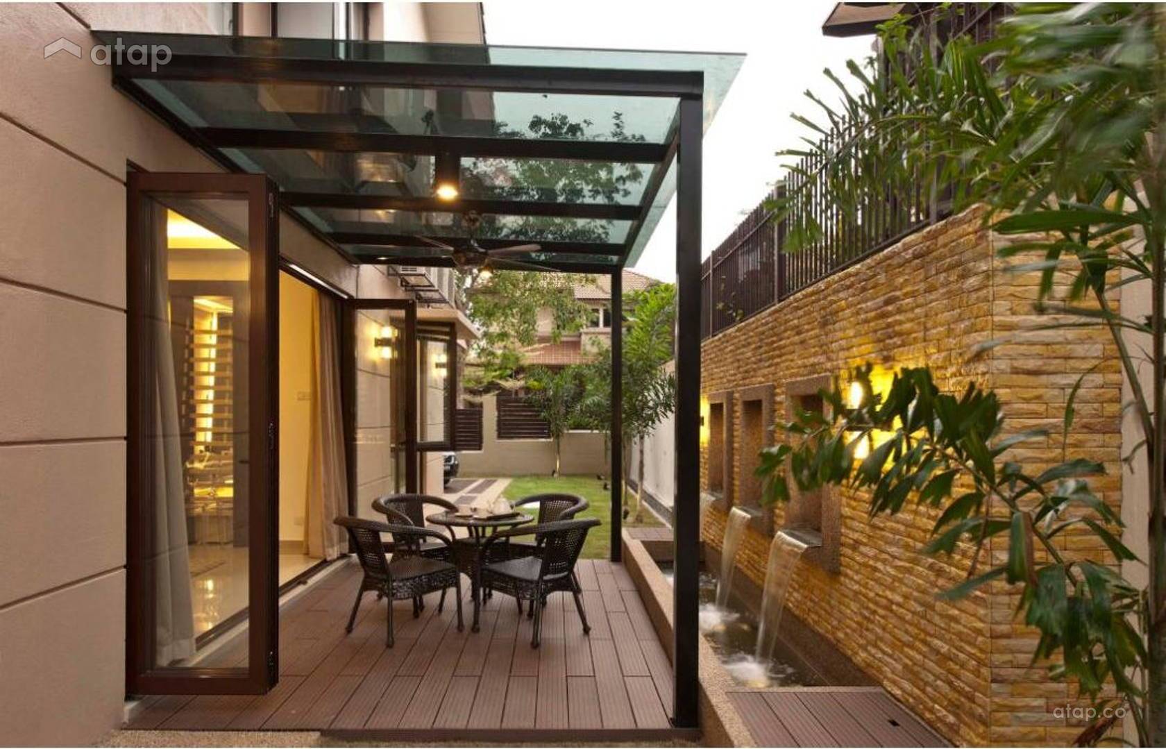 Traditional Courtyard House