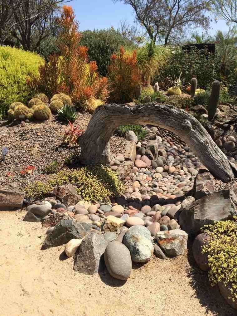 Small Rock Garden Ideas