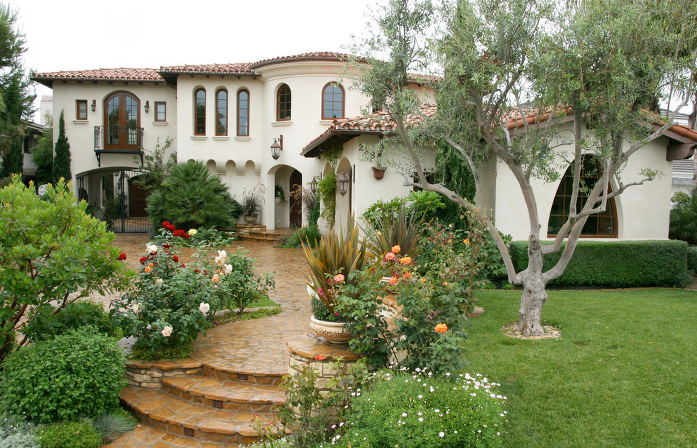 Spanish Style Garden Courtyard