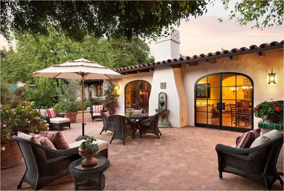 Terrace Spanish Style Patio Backyard
