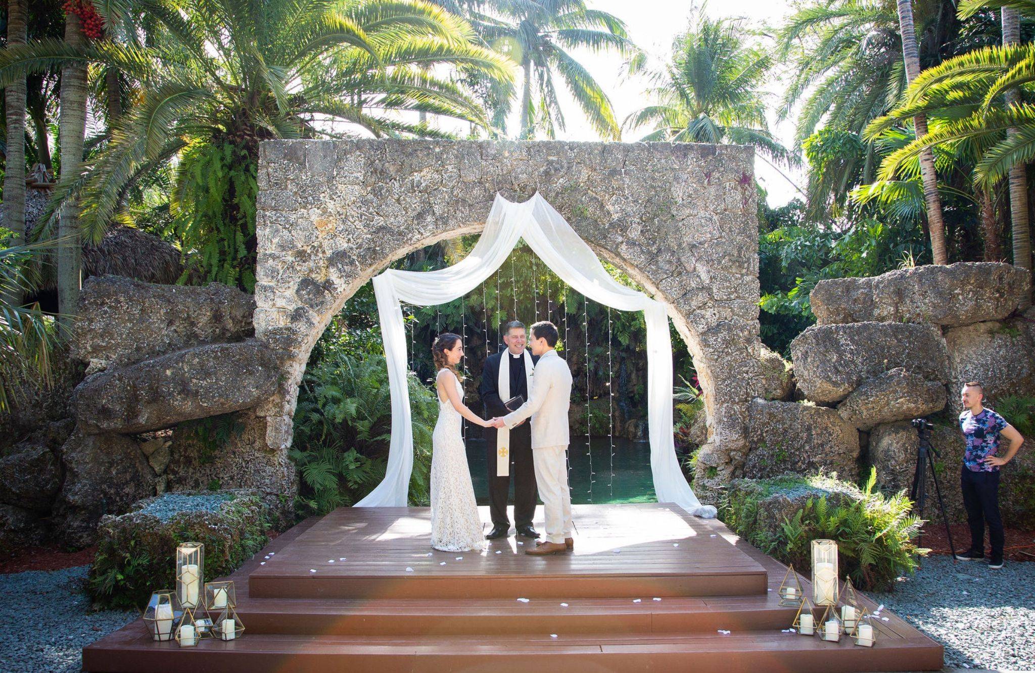 Blog Sunny Winter Wedding Photos