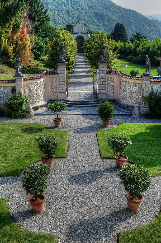 Italian Villa Mediterranean Garden