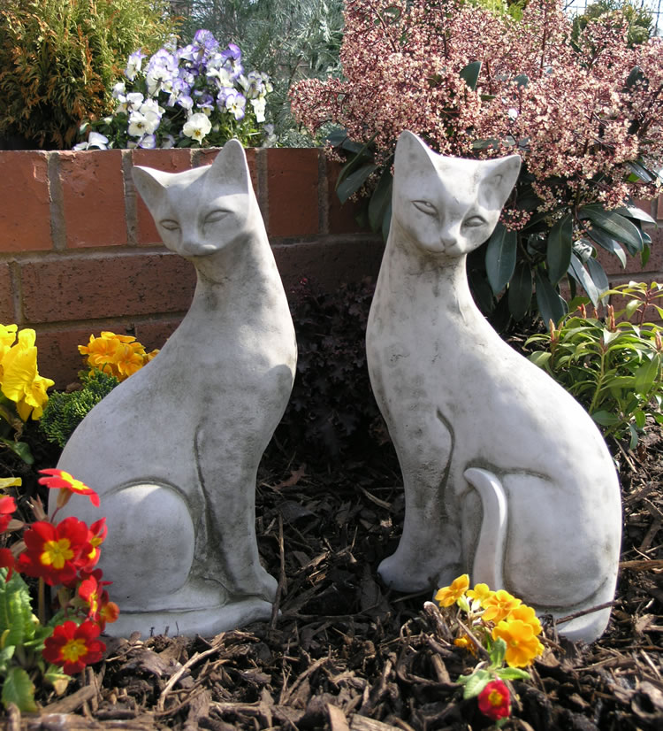 Mice Outdoor Concrete Decor