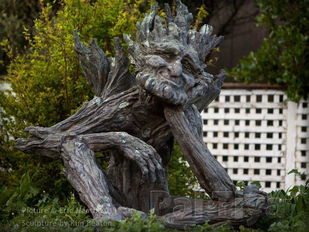 24 Wooden Garden Sculptures Ideas You Should Look SharonSable