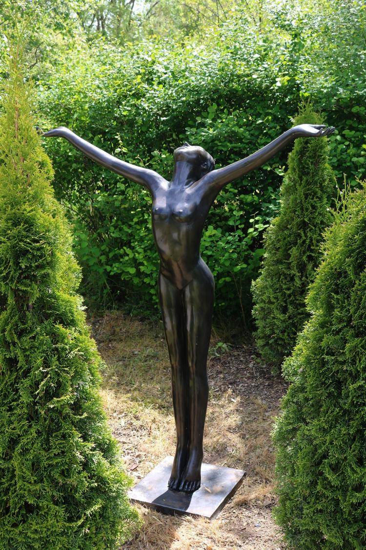 Statues Sculptures Garden Art