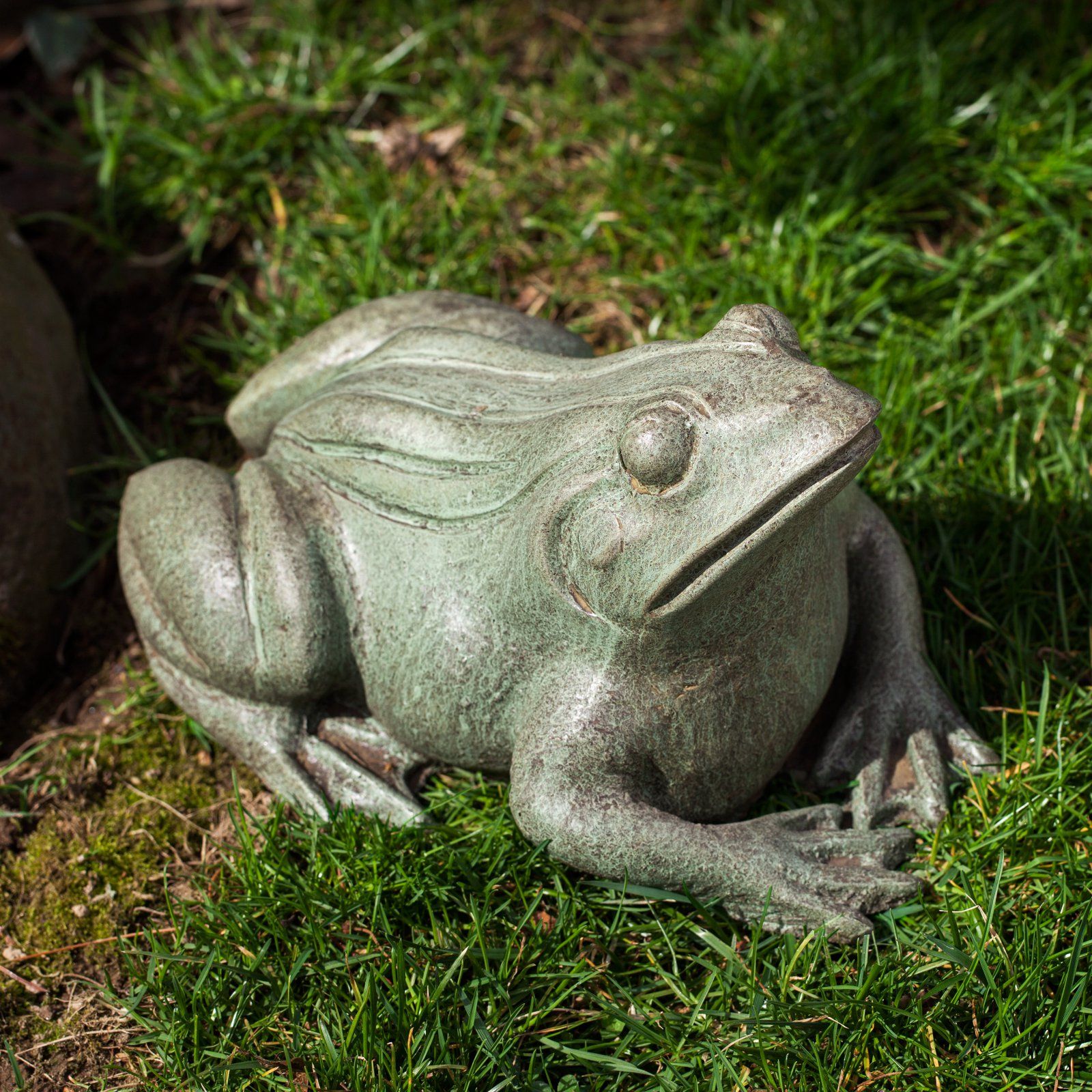 Lily Pad Garden Statue Frogs Concrete