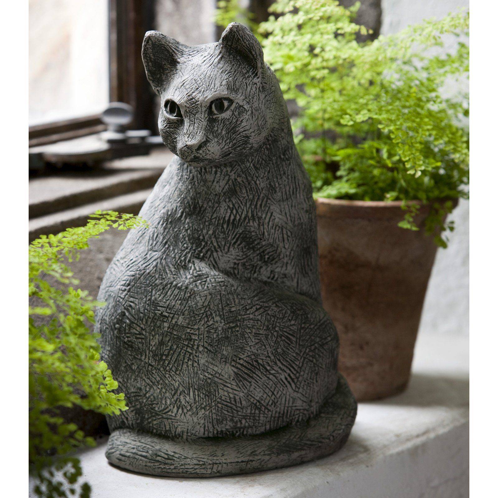 August Grove Buse Solar Cradled Angel Cat Memorial Garden Statue