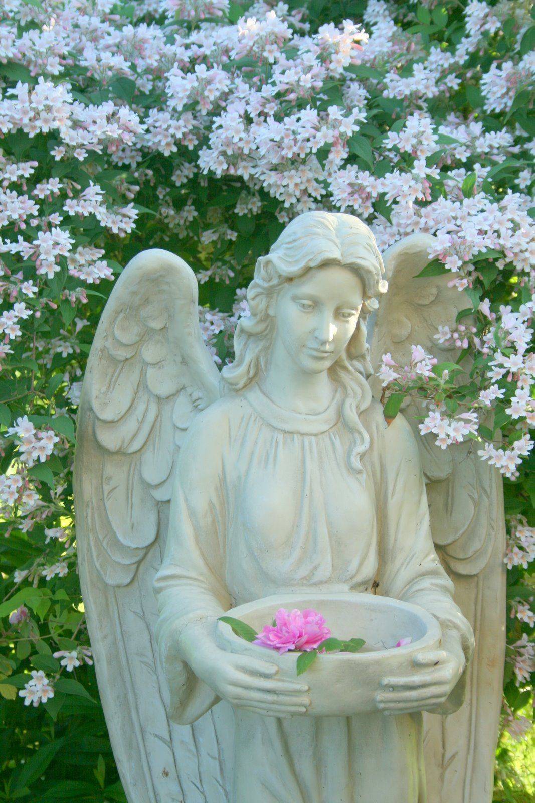 Anasilkflowers Angelsfigurinessculpturesdecorativegardenfairly