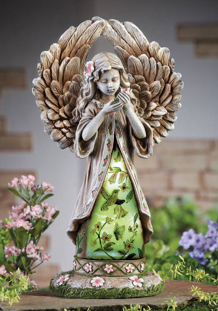 Kneeling Memorial Angel