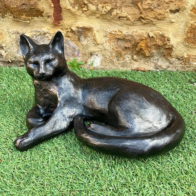 Resin Cat Memorial Pets