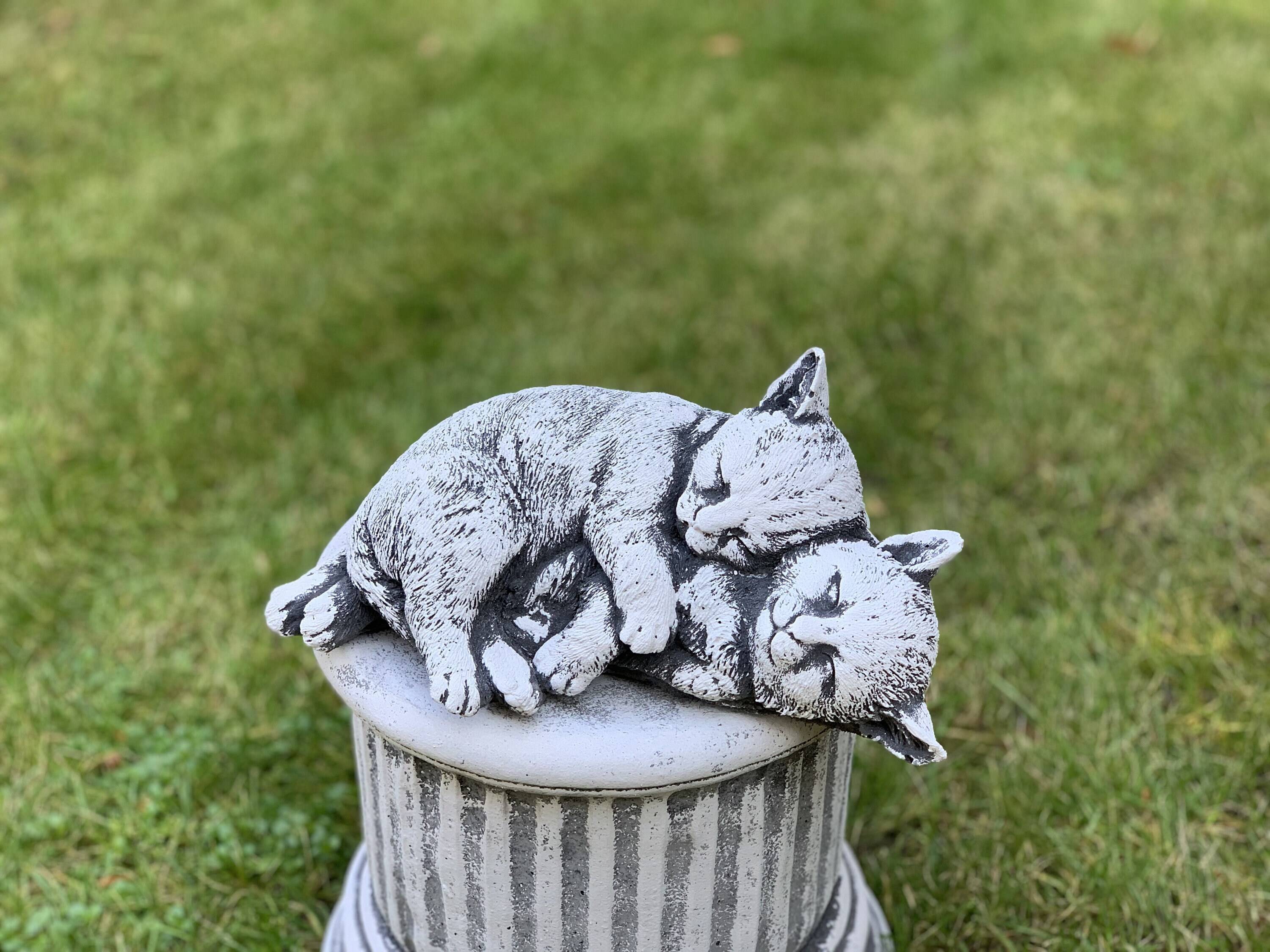 Large Loving Friend Memorial Pet Cat Statue