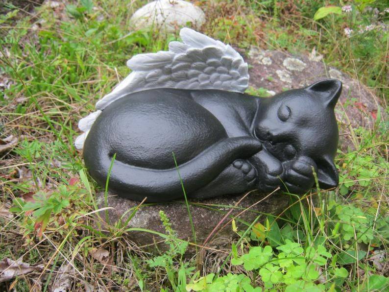 Inch Pet Memorial Sculpture