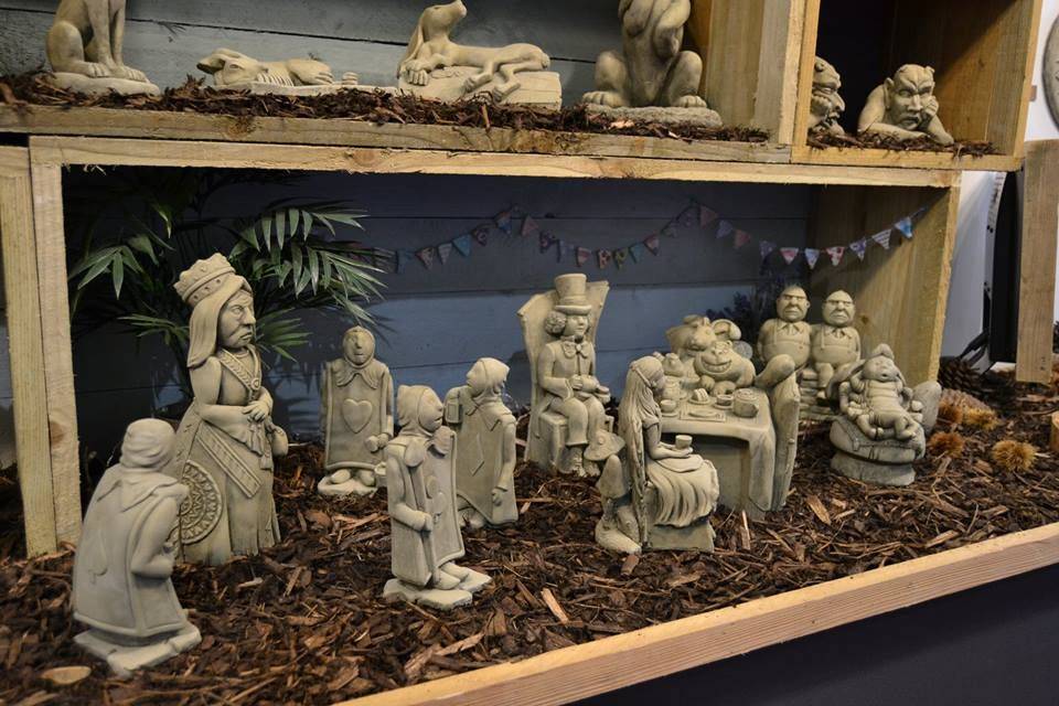 Knock Knot Lodge Fairy Garden