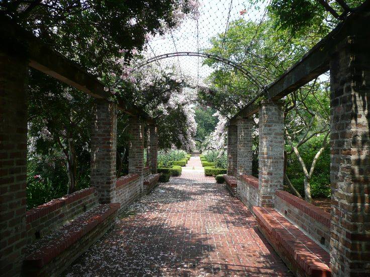 New Orleans Botanical Gardens House Styles