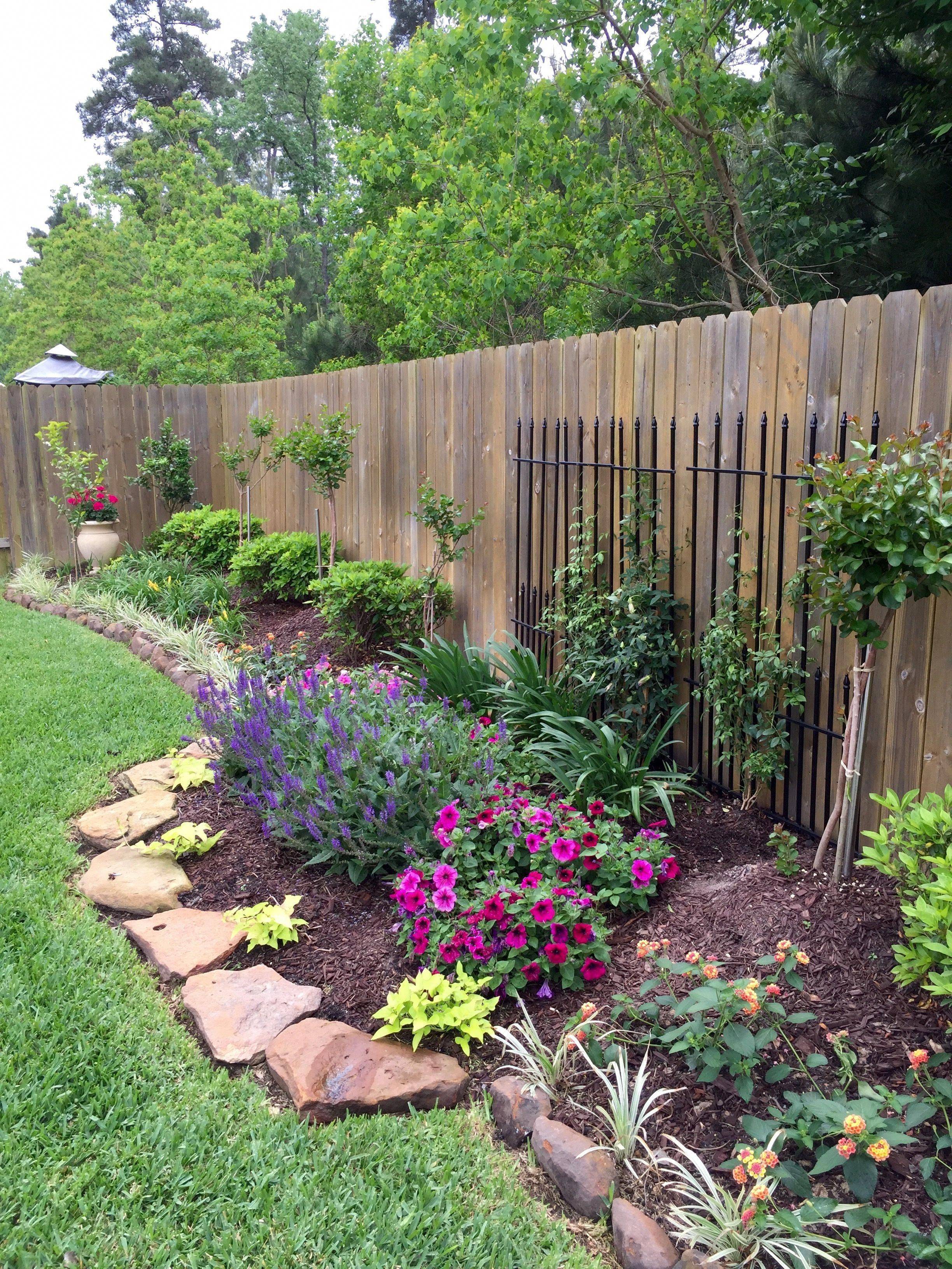Super Original Garden Border Ideas