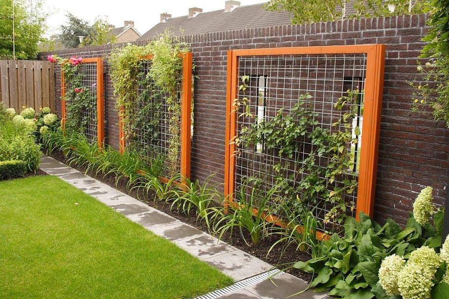 Elegant Solid Narrow Wall Trellis