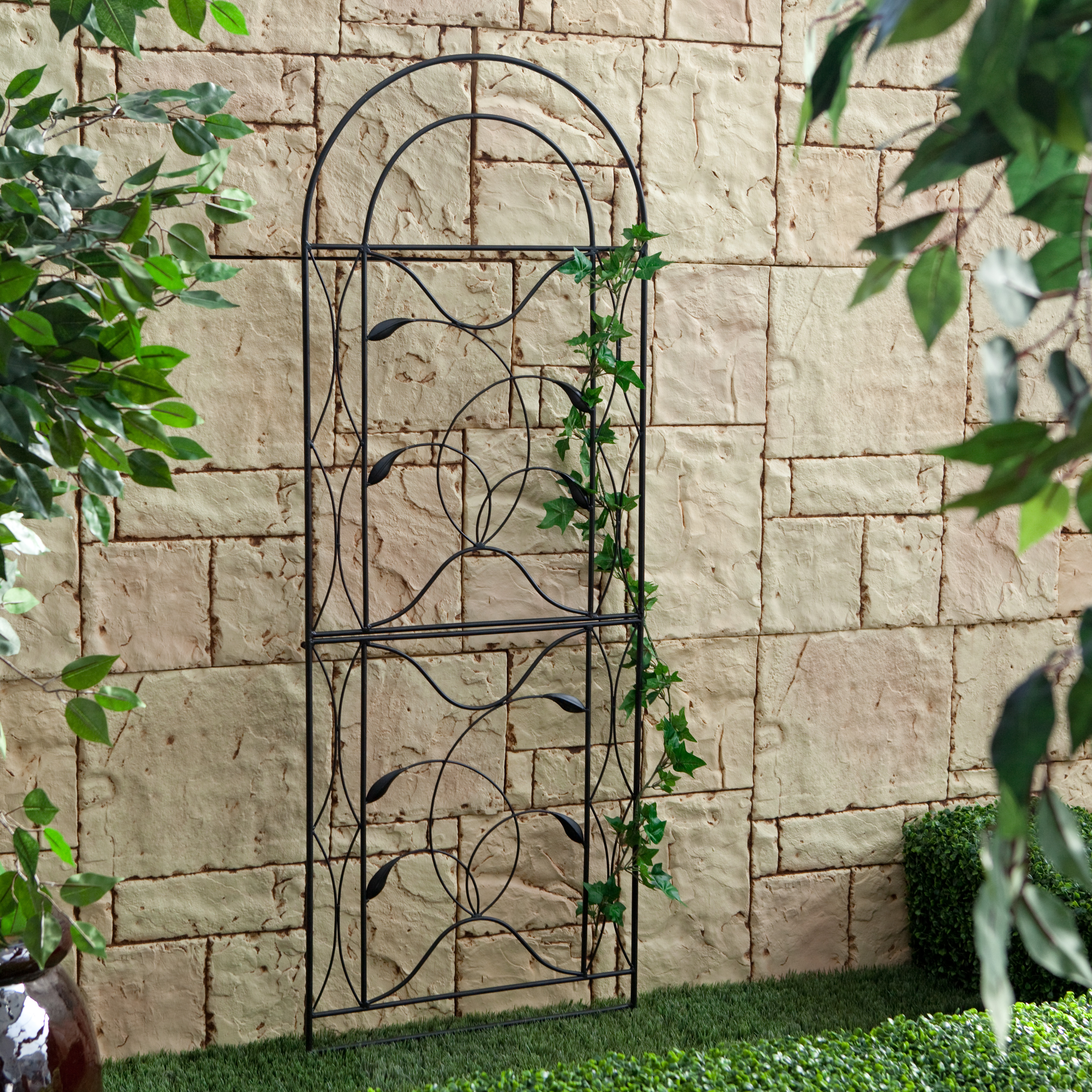 Ina Modern Wall Trellis Jr Gardeners Supply Wall Trellis