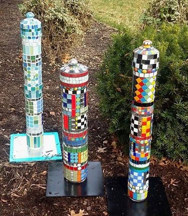 Nice Wonderful Colorful Peace Poles Design Ideas