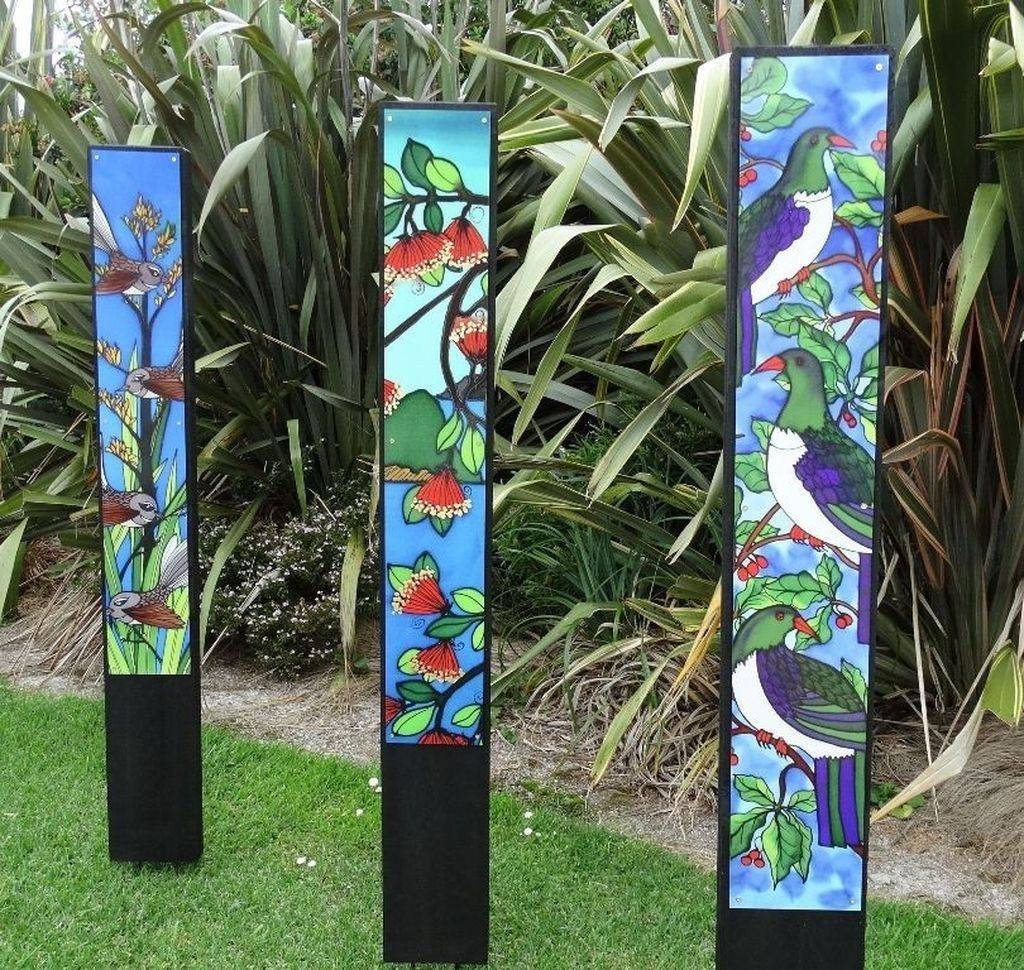 Wonderful Colorful Peace Poles Design Ideas