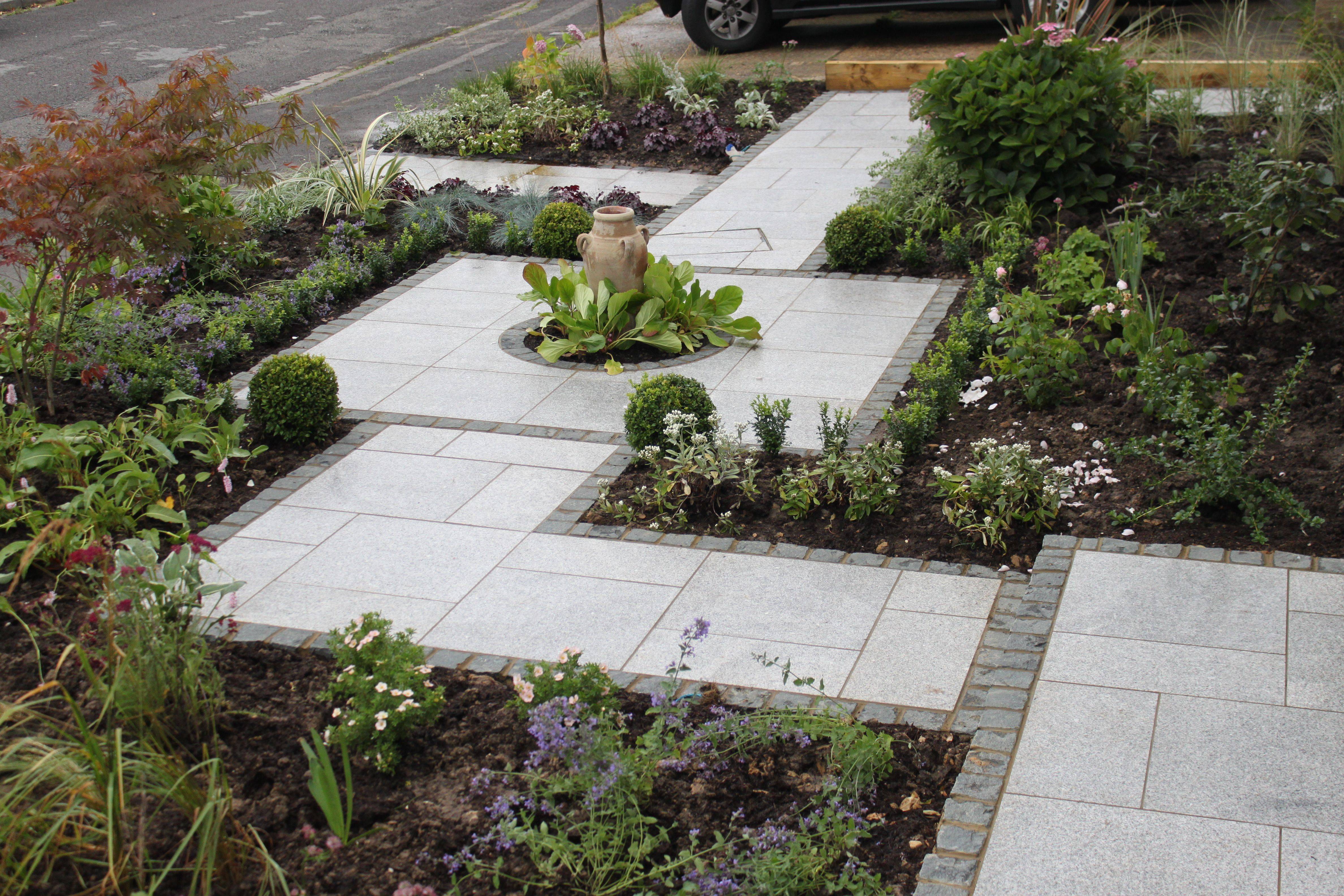 Front Yard Landscaping Design