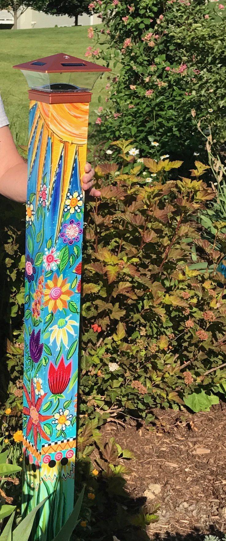 Good Day Sunshine Art Pole Foot Lennon