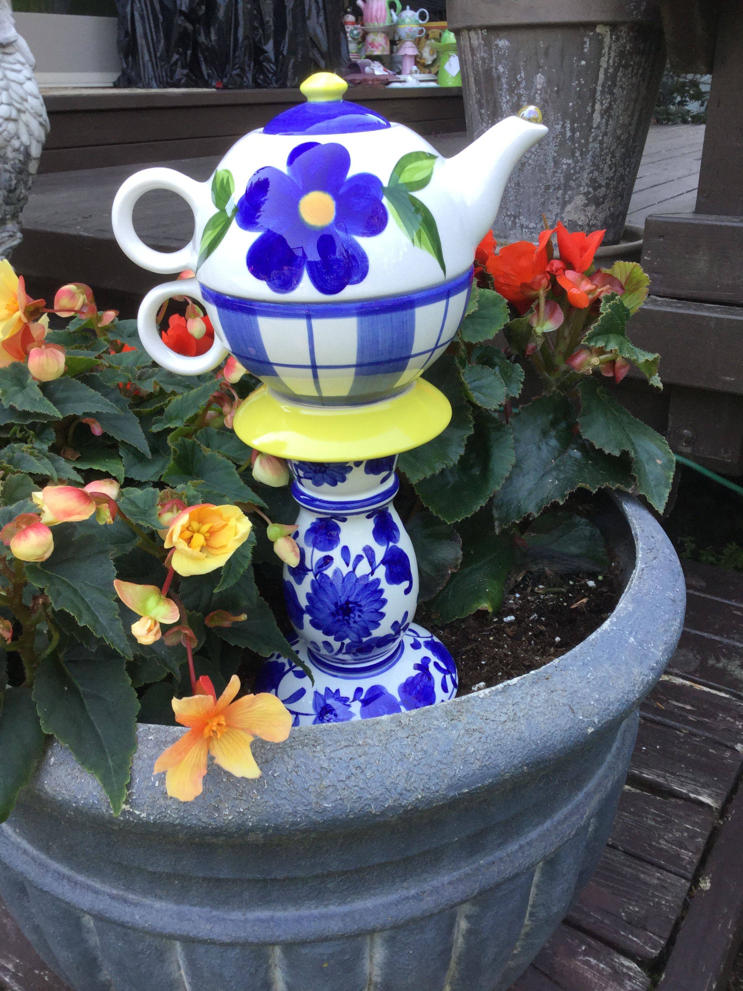 Teapot Garden Totems Garden Totems