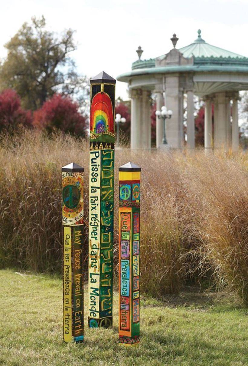 Lovely Colorful Peace Poles Design Ideas
