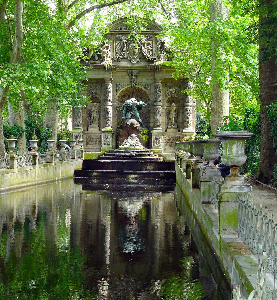 Fontaine Medici Luxembourg Gardens