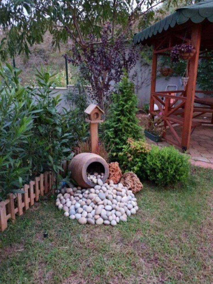 Interesting Spilled Flower Pot Ideas
