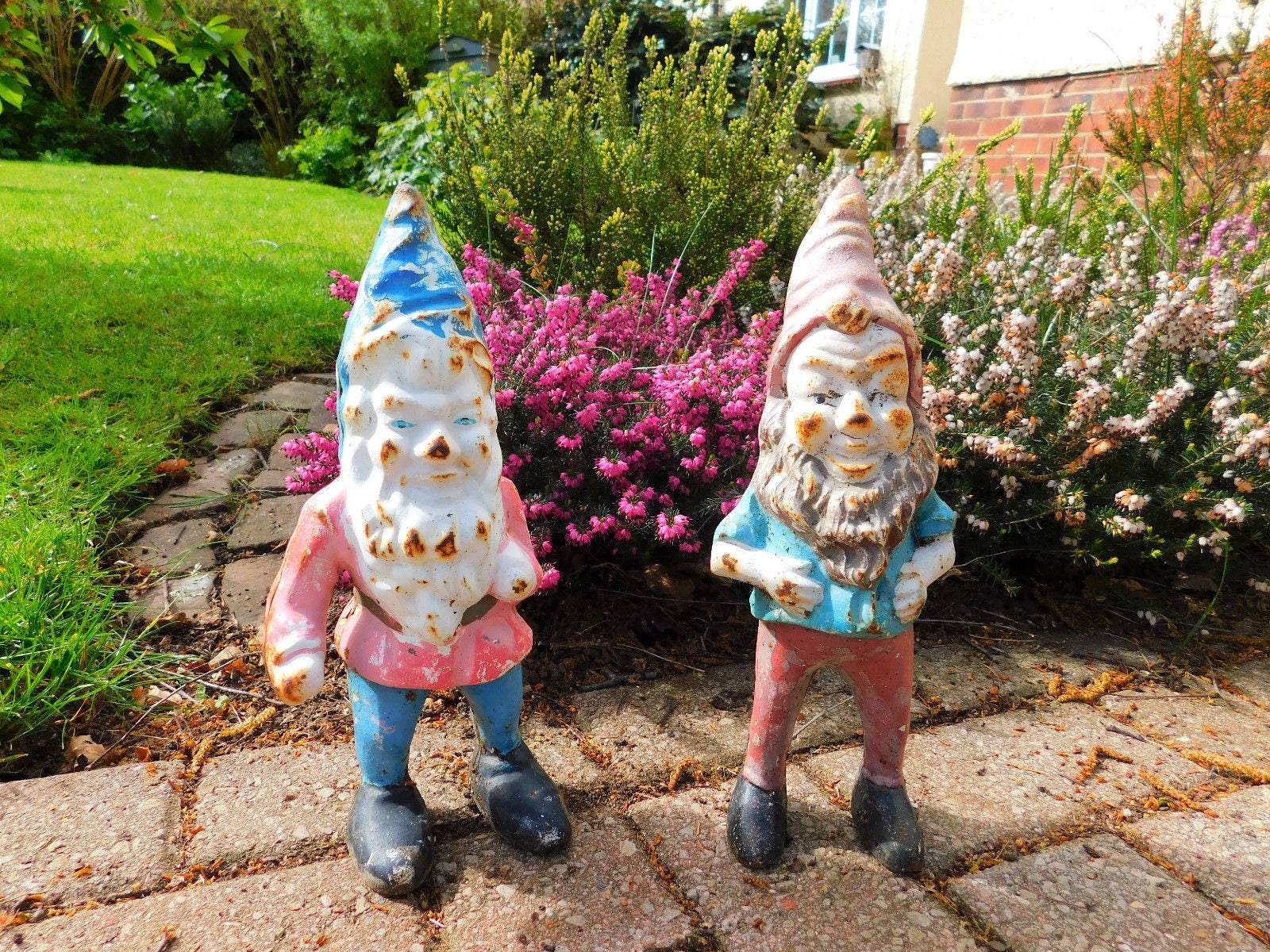 Wonderland Dwarf Gnome Climbing Mushroom Planter