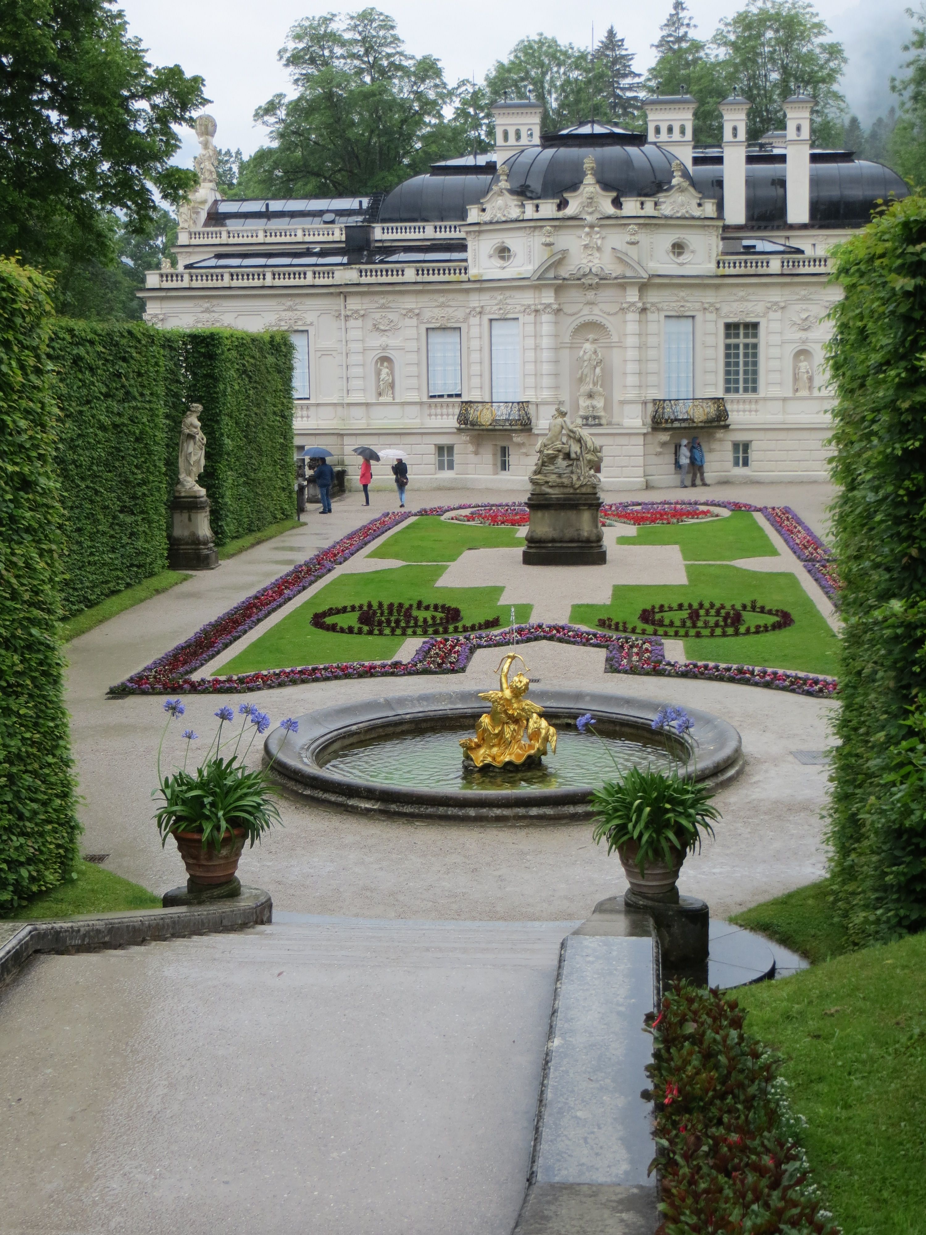 What Is Hugelkultur Hugelkultur Sounds Like Hoogull Loosely