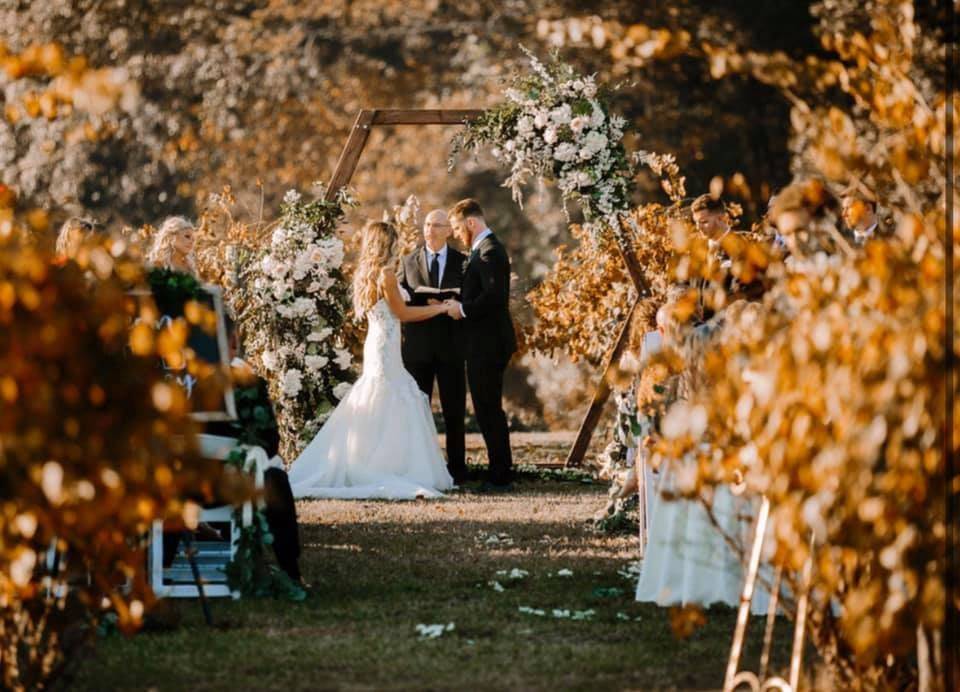 Bridal Hair Round Up Wedding Ceremony Flowers