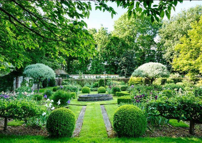 Southern Courtyardsheirloom Plants Landscaping Portfolio Charlotte