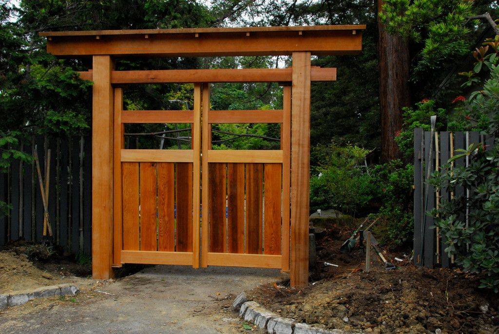 Great Japanese Garden Fence Design