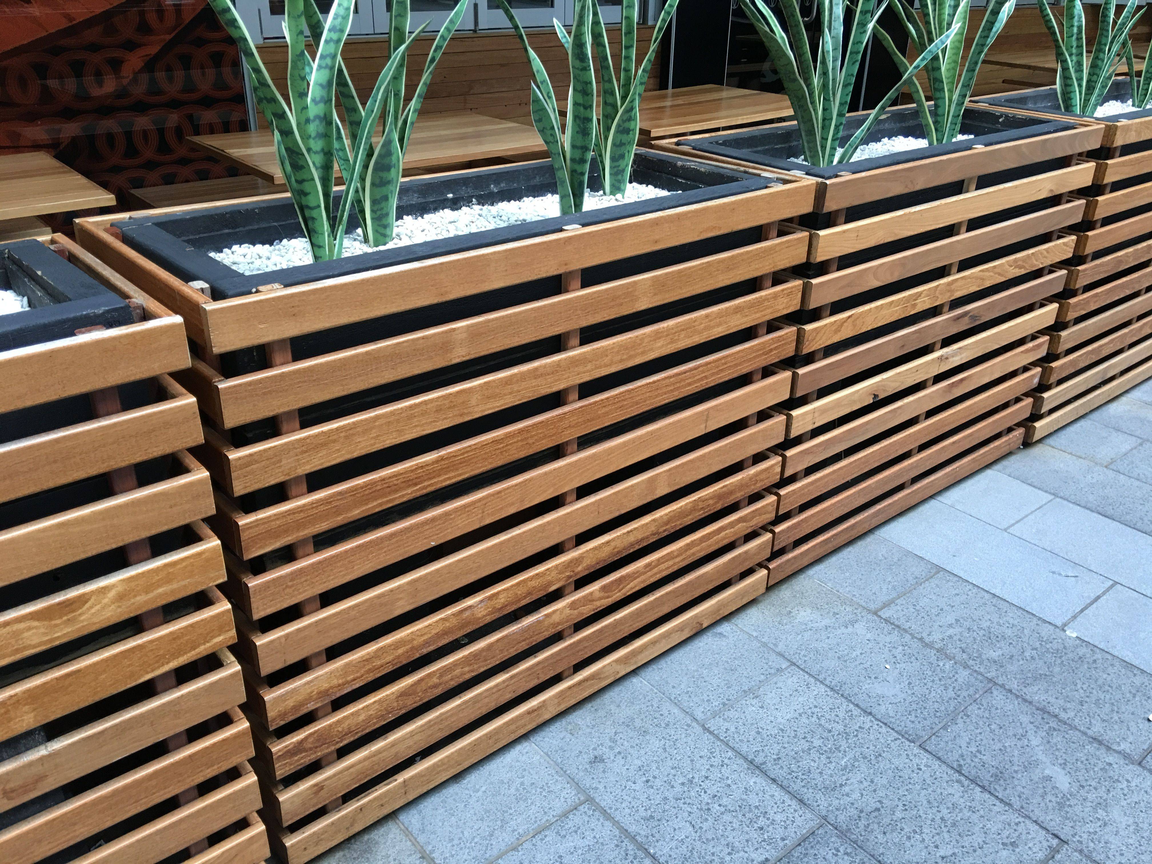 Versare Outdoor Wicker Resin Room Divider