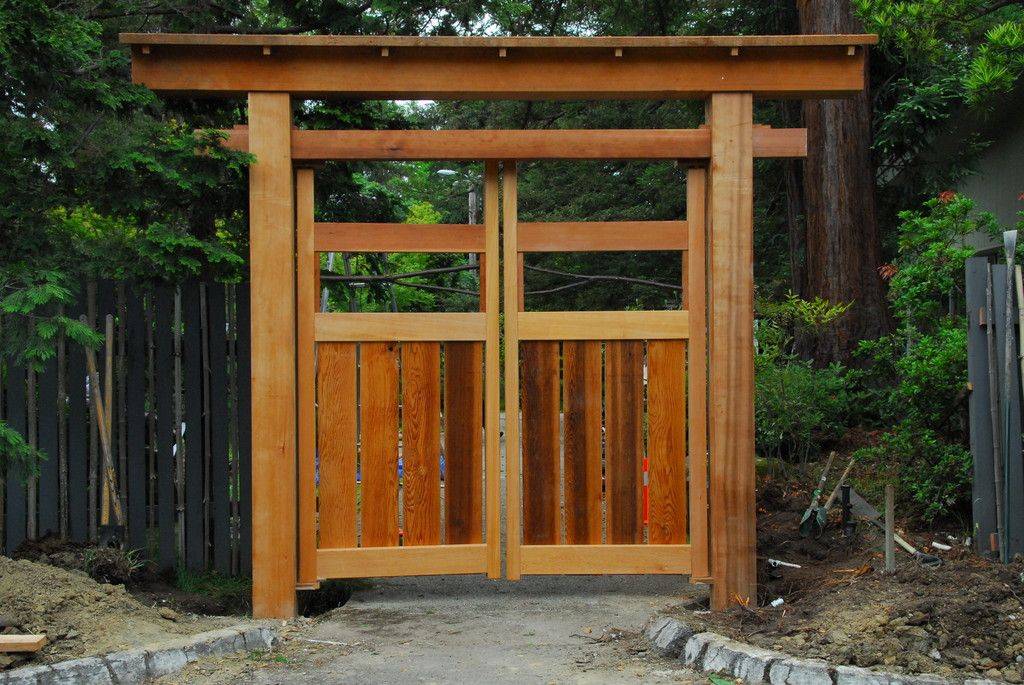 Awesome Traditional Japanese Fence And Gates Design Ideas